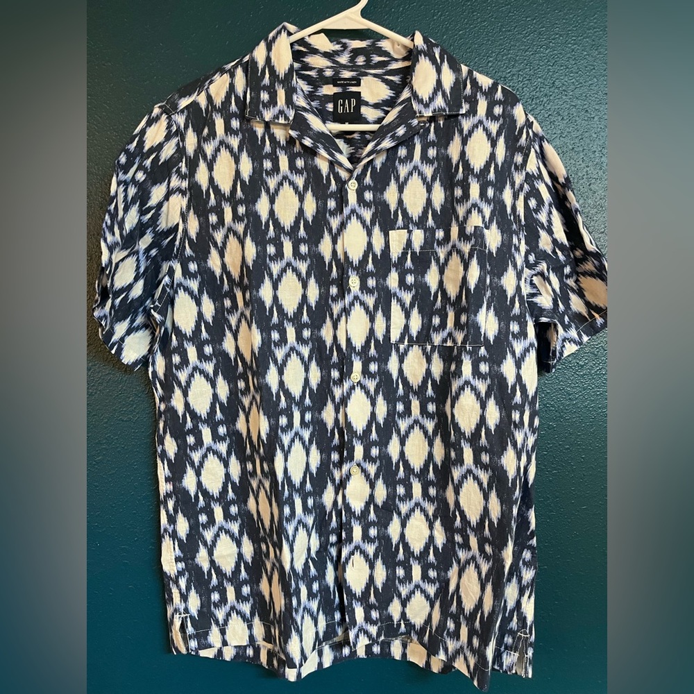 Gap men’s shirt